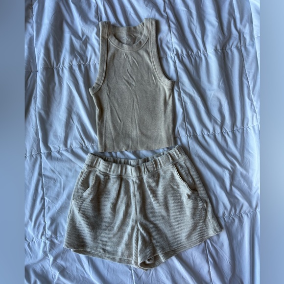 Cream Aerie Tank and Shorts - Picture 1 of 9
